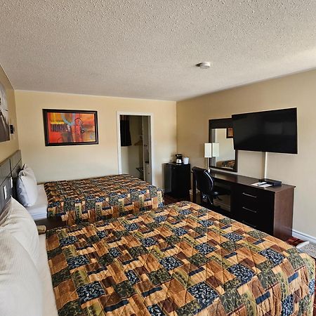 Fox Motor Inn Greater Napanee Kültér fotó