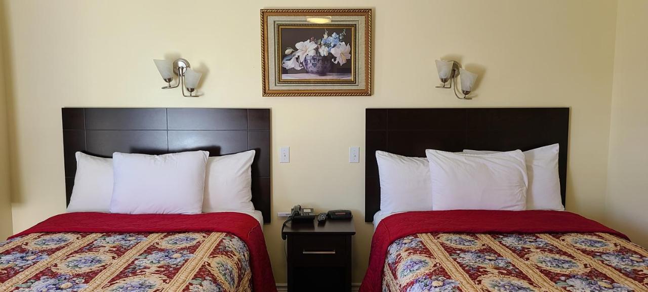 Fox Motor Inn Greater Napanee Kültér fotó