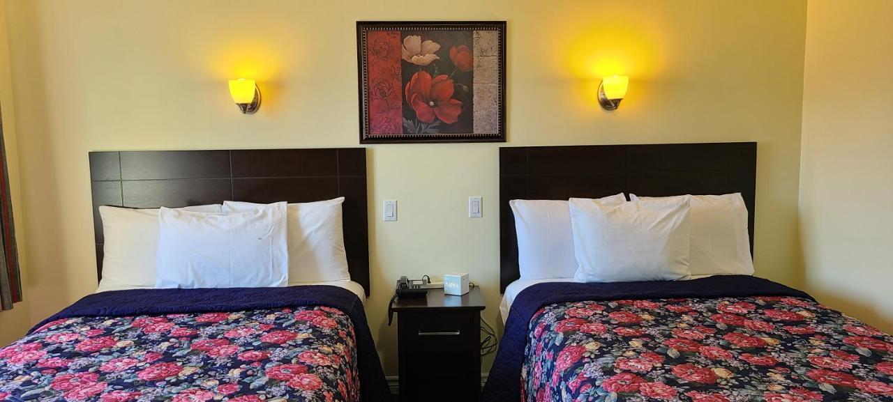 Fox Motor Inn Greater Napanee Kültér fotó