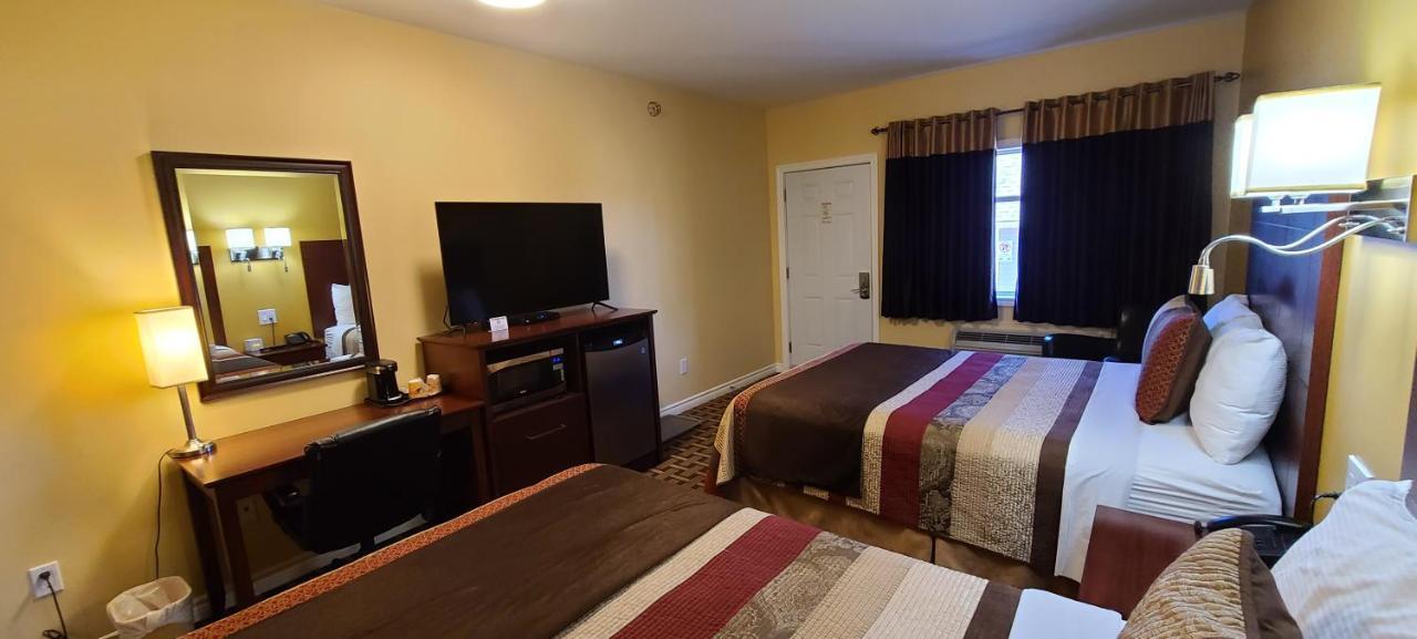 Fox Motor Inn Greater Napanee Kültér fotó