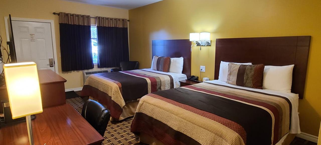 Fox Motor Inn Greater Napanee Kültér fotó