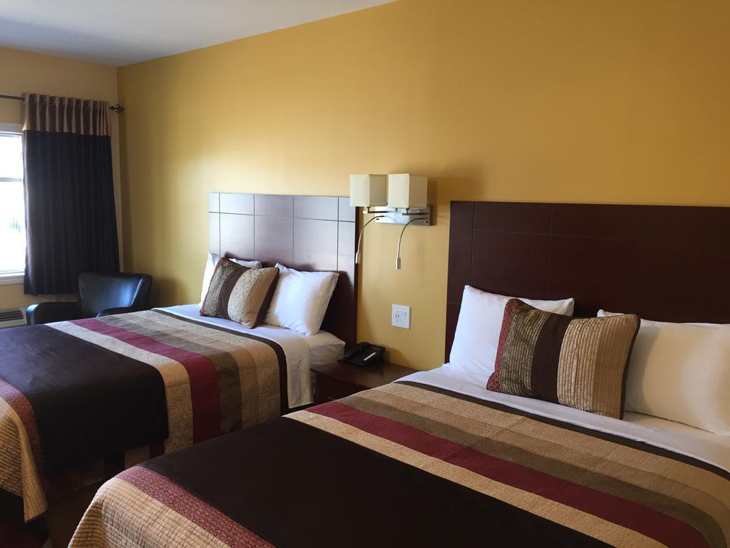 Fox Motor Inn Greater Napanee Kültér fotó