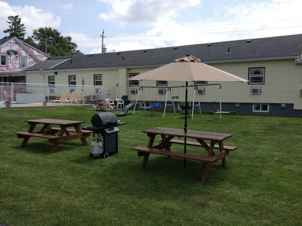 Fox Motor Inn Greater Napanee Kültér fotó