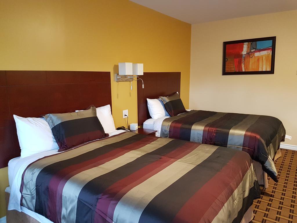 Fox Motor Inn Greater Napanee Kültér fotó