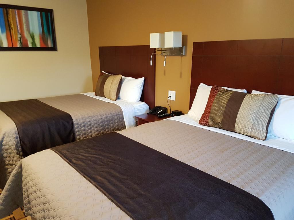 Fox Motor Inn Greater Napanee Kültér fotó