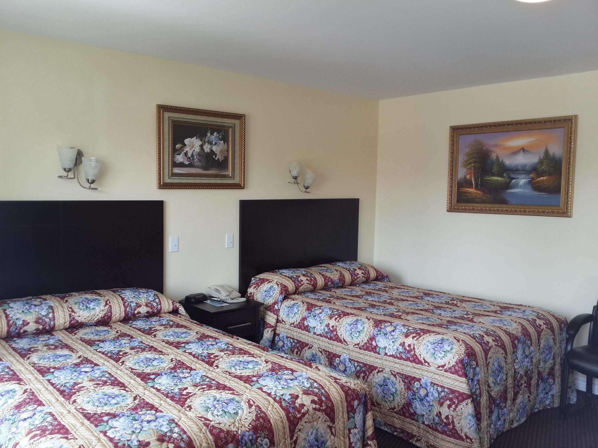 Fox Motor Inn Greater Napanee Kültér fotó