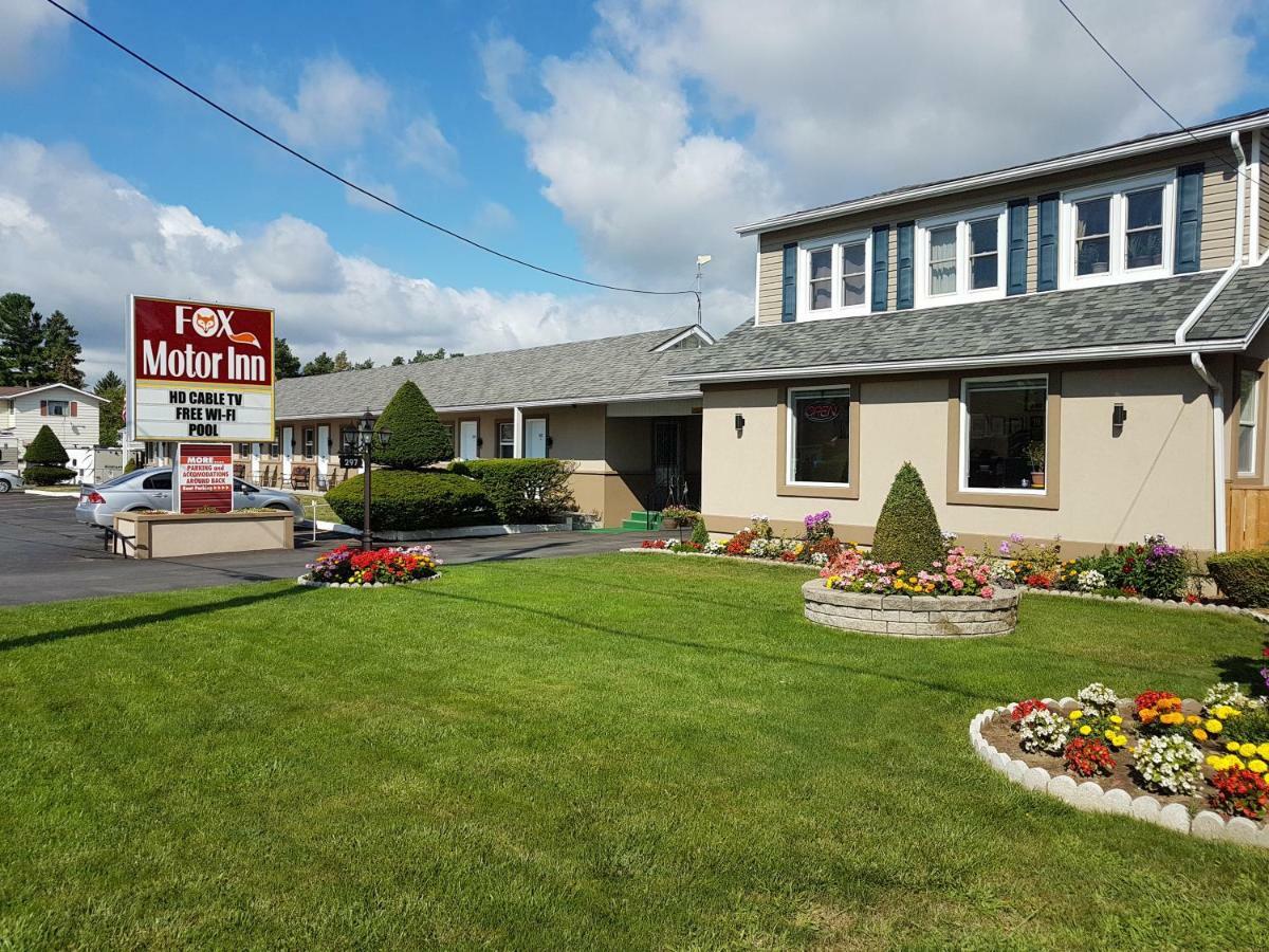 Fox Motor Inn Greater Napanee Kültér fotó